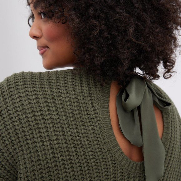 Torrid Cable Sweater Tie Back Sweater in Green NWT - Picture 6 of 6